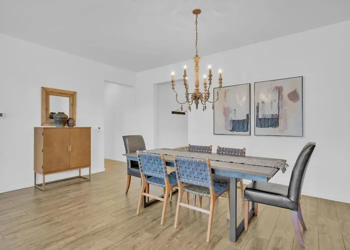 Design Dream, 4 Bedroom 3 Ba, Garage, Mountain Views Holiday home