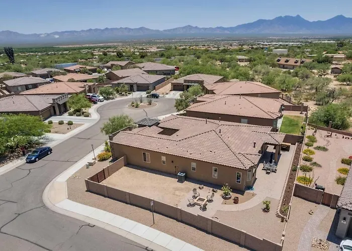 Holiday home Design Dream, 4 Bedroom 3 Ba, Garage, Mountain Views Sahuarita